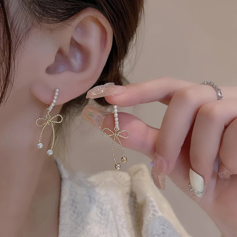 GT Elegant Pearl Bowknot Earrings French Retro Style Zircon Hoop Earring for Women