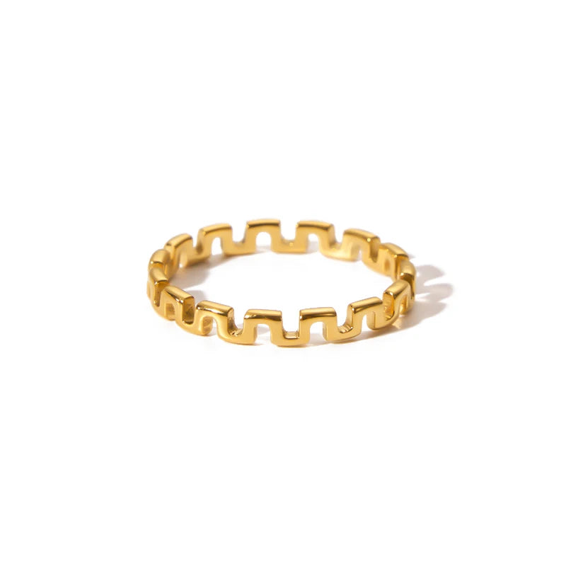 Customized Factory Competitive Price 18K PVD Plating Simple Hill Like Finger Rings Stainless Steel for Women