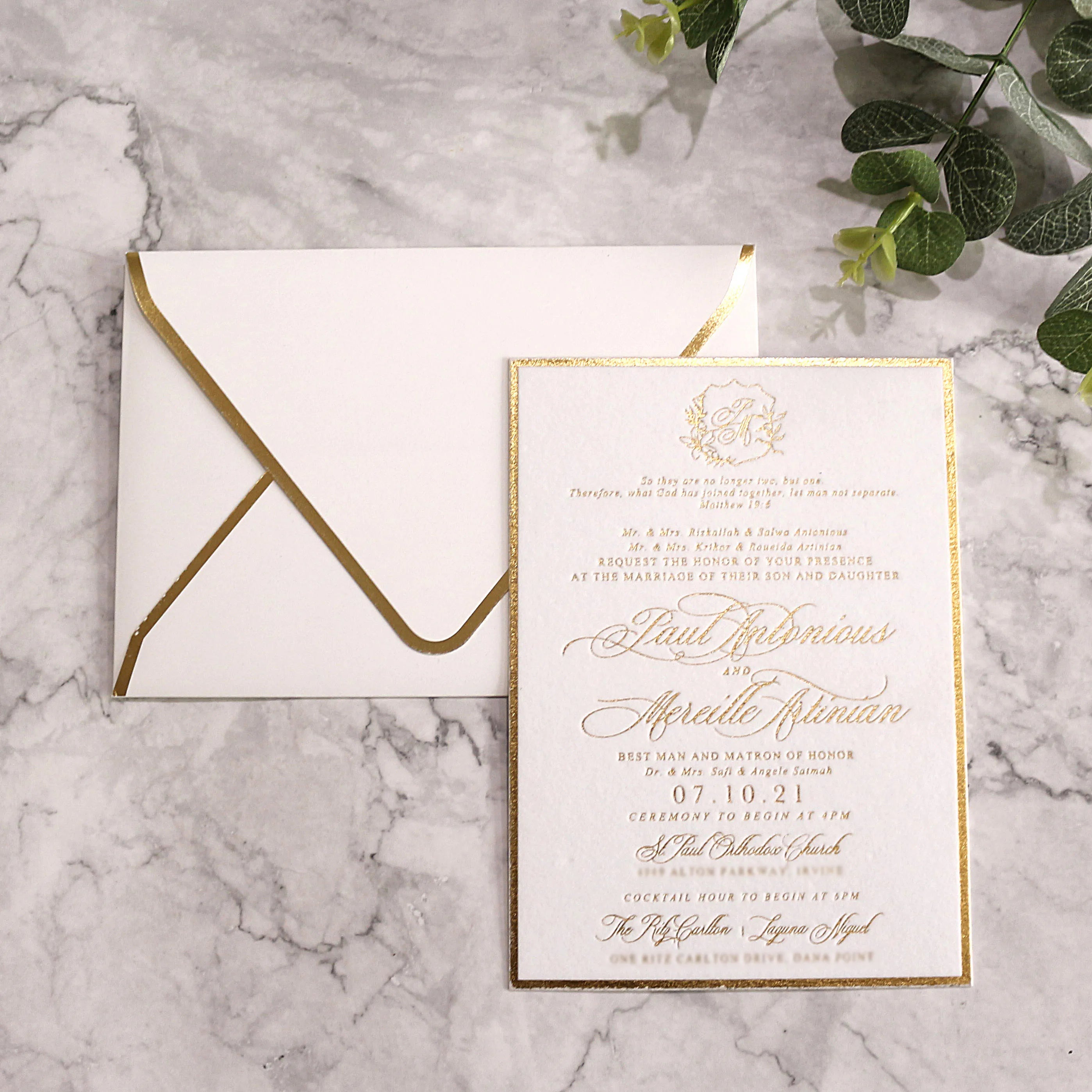 Custom Wholesale Velvet Wedding Invitation Cards With Hot Stamping Foil Envelope Luxurious Velvet Invitations