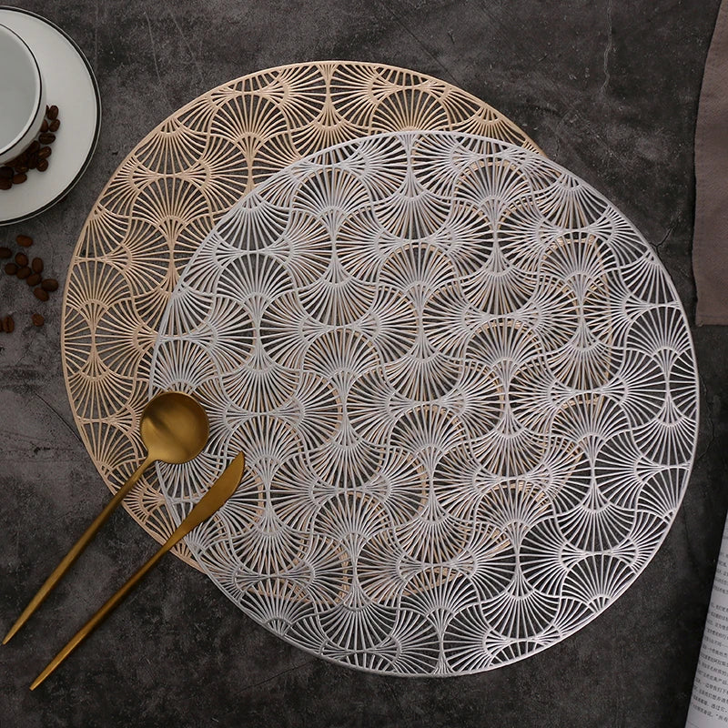 Luxurious Eco-Friendly PVC Silver Round Waterproof CE Certified Placemat Coasters 6pcs Set for Wedding Home Kitchen Table Decor