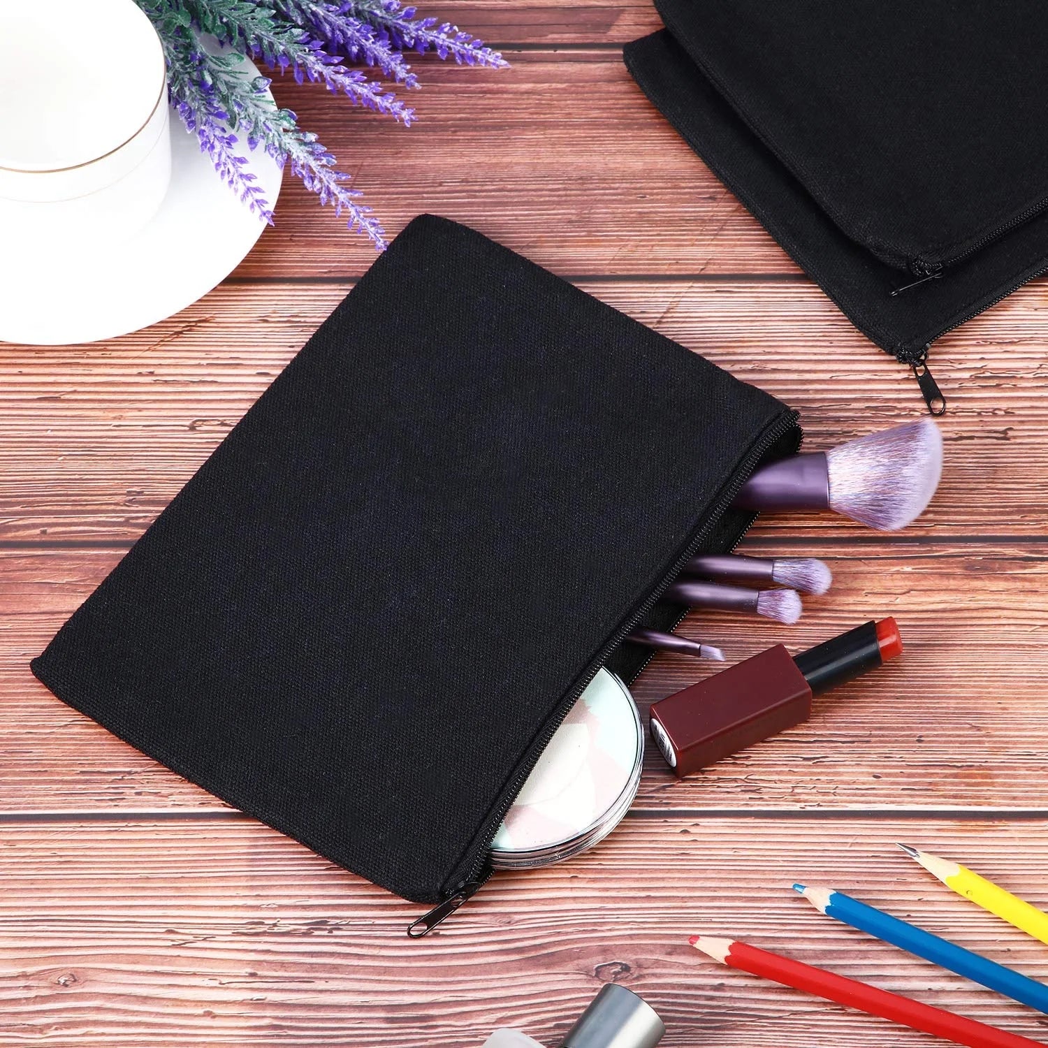 Wholesale OEM Custom Fashion Bridesmaid Gifts Blank Reusable Cotton Canvas Makeup Pouches Cosmetic Bag Custom Golden Zipper