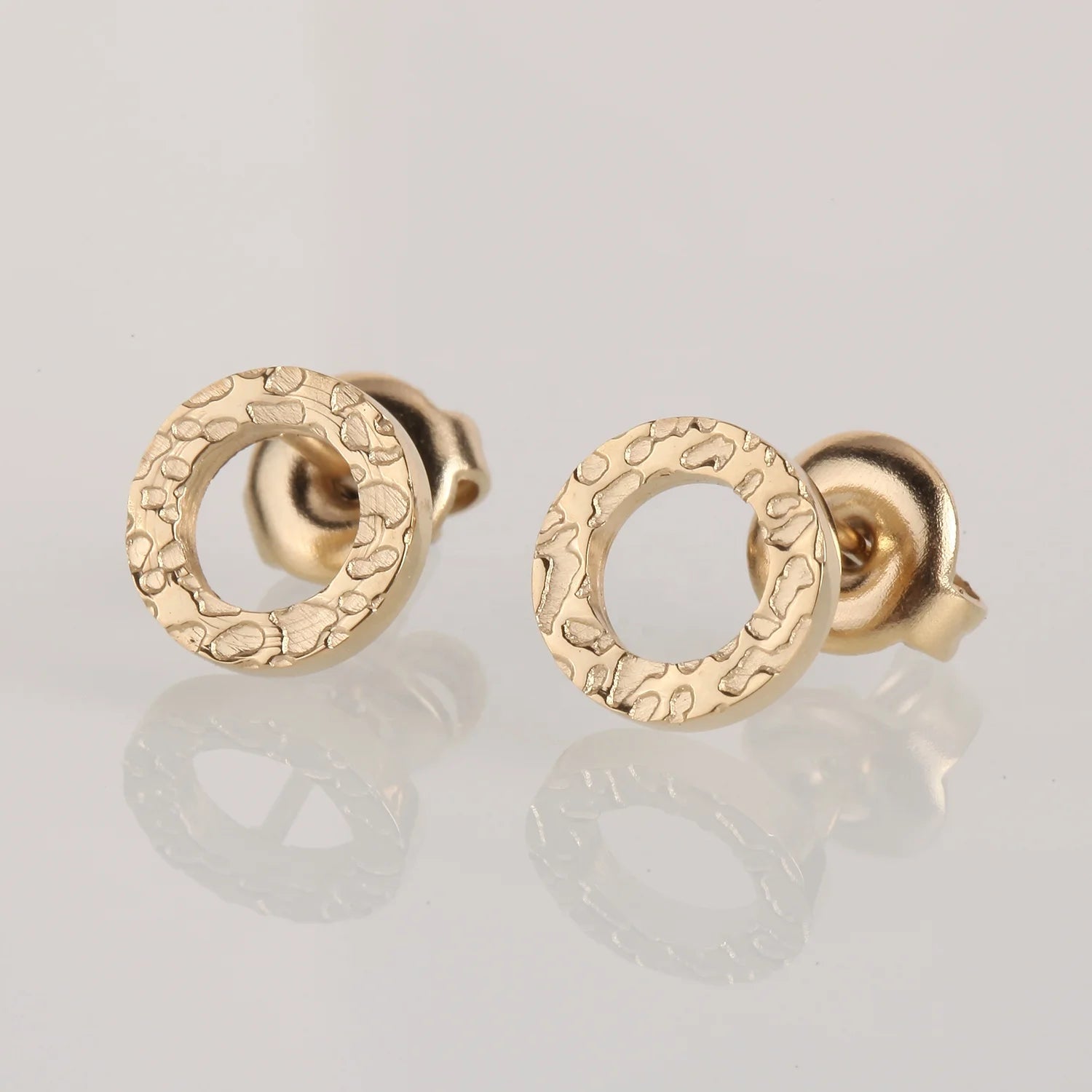 Dainty Geometric Simple Circle Shape Women Statement Small 14k  Gold Stud Earrings Stainless Steel Jewelry
