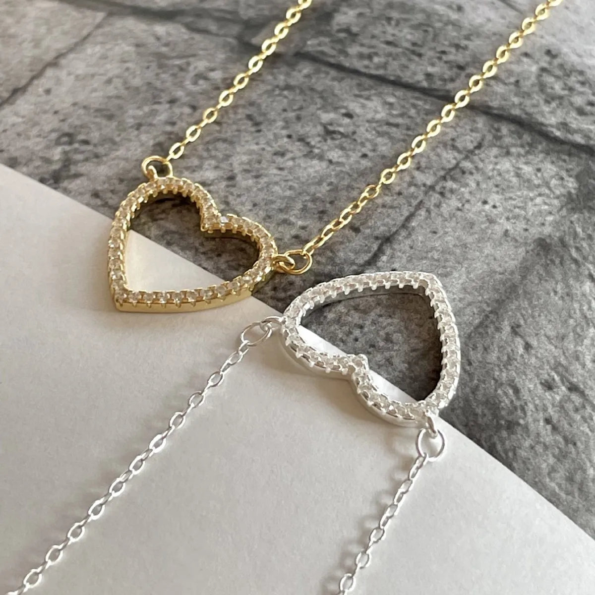 Fine Jewelry 925 Sterling Silver 18k Gold Plated Hollow Heart Pendant Necklace with Zircon