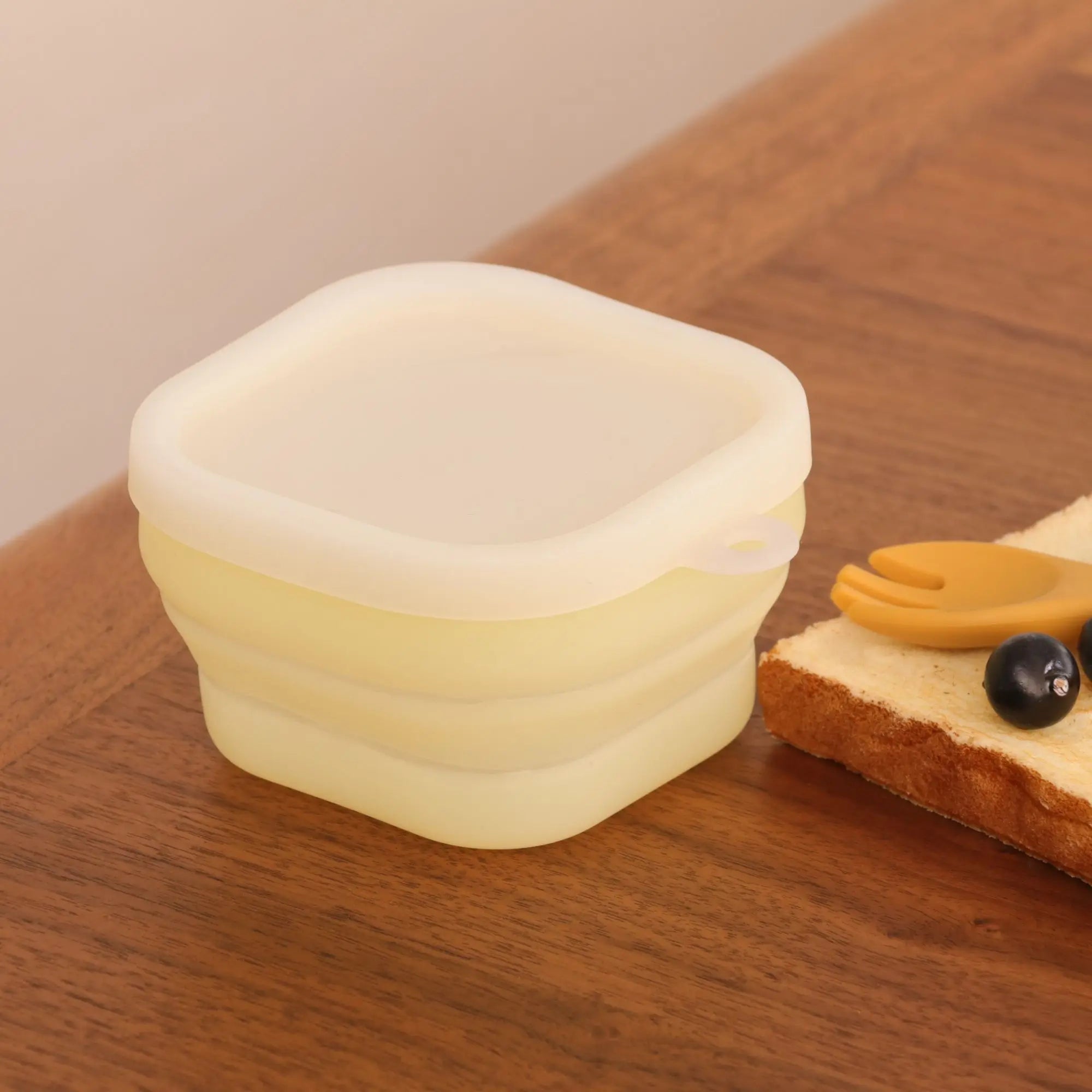 BPA Free ECO Friendly Collapsible Silicone  Bento Box for Kids Lunch