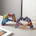 Wholesale Customizable Resin Heart Hands Statue Romantic Home Decor Gift for Bulk Orders
