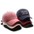 MIO New Trendy Embroidered Logo Baseball Cap for Men and Women 6 Panel Custom Cap Daily Travelling Use