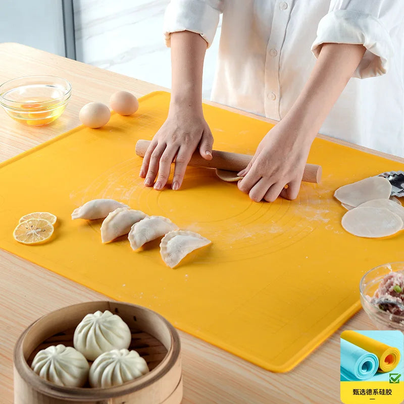 New 3 in 1 Silicone Baking Pastry Mat + Wood Rolling Pin +Dough Scraper Baking Tools Set