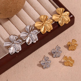 Dreamshow 2024 New Arrivals Engraved Flower Earrings Gold Plated Gift for Girls Stainless Steel Stud Earrings