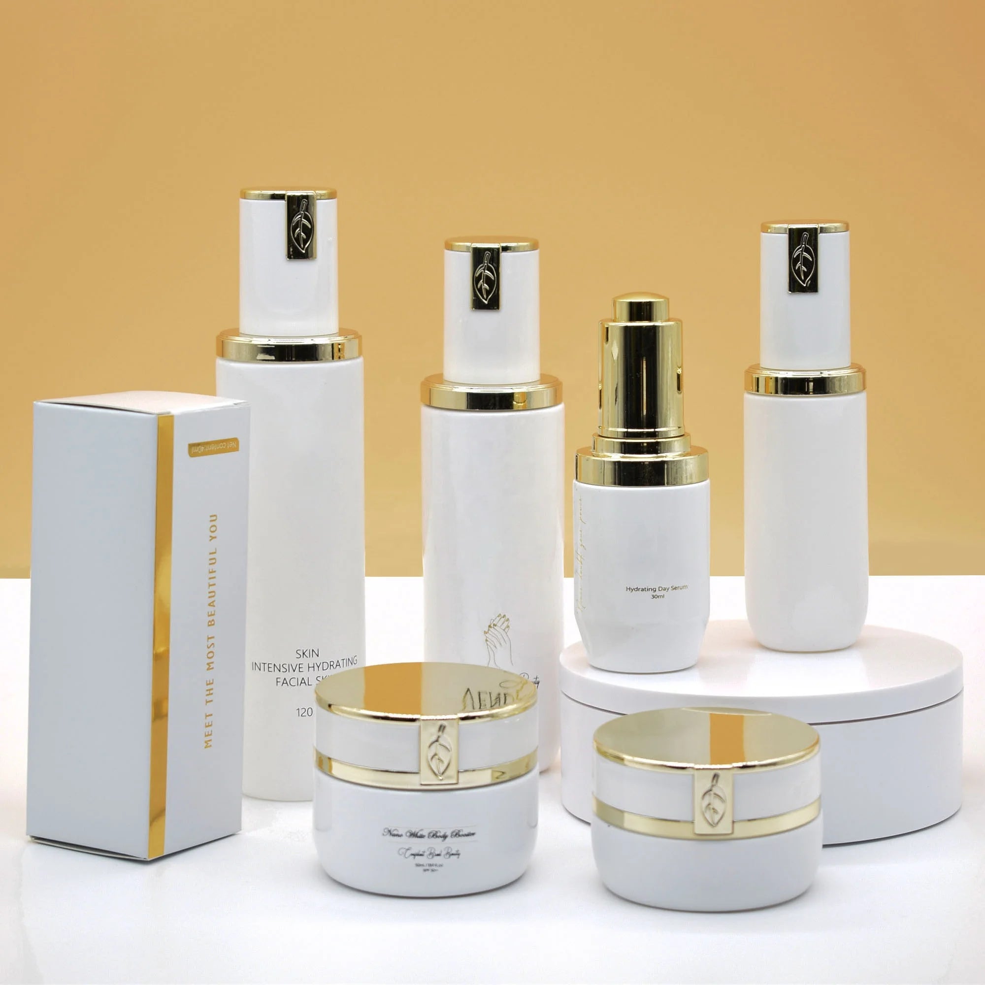 Luxury White Cosmetics Packaging Sets Empty Glass Cream Jar and Pump Spray Bottle Skin Care Set Face Cream Lotion Bottle