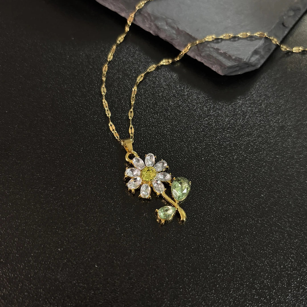 Crystal Flowers Gold Plated Stainless Steel Chain Cute Design Shinny Bright Women Necklaces