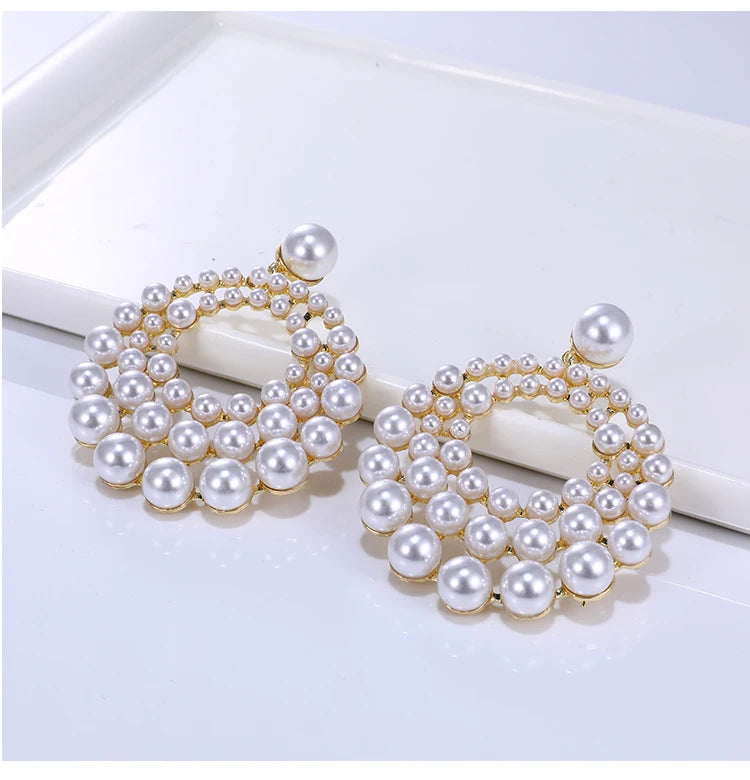 Europe Hot Sale Freshwater Pearls Round Stud Earrings Vintage Jewelry White Baroque Pearl Big Dangle Earrings for Women
