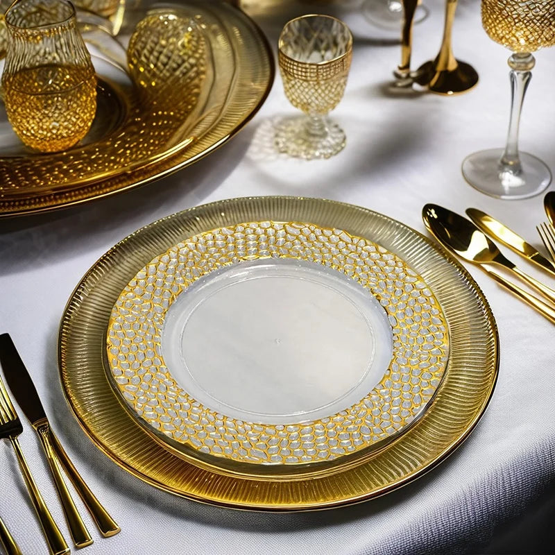 13 Inch Round Plastic Eco-Friendly Europe Style Decorative Serving Plates Wedding Table Setting Gold Rimmed Clear Charger Plates