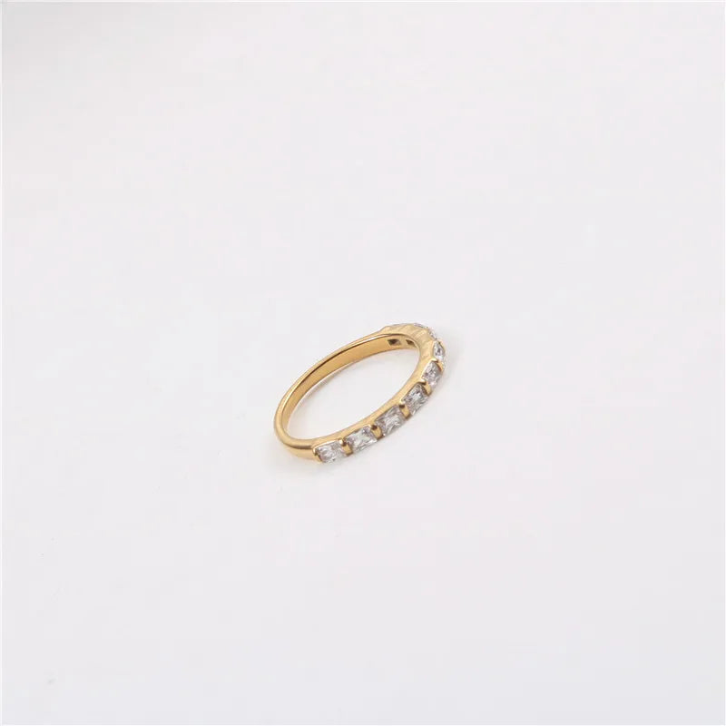 Fenny 18K Gold Plated Wholesale Light Luxury Half Circle Zirconia Pave Stainless Steel Finger Ring Trendy for Women