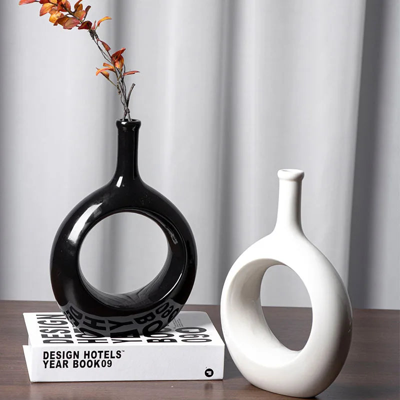 Classic Stylish White and Black Ceramic Vases Popular Home Decor Ceramic Ornaments