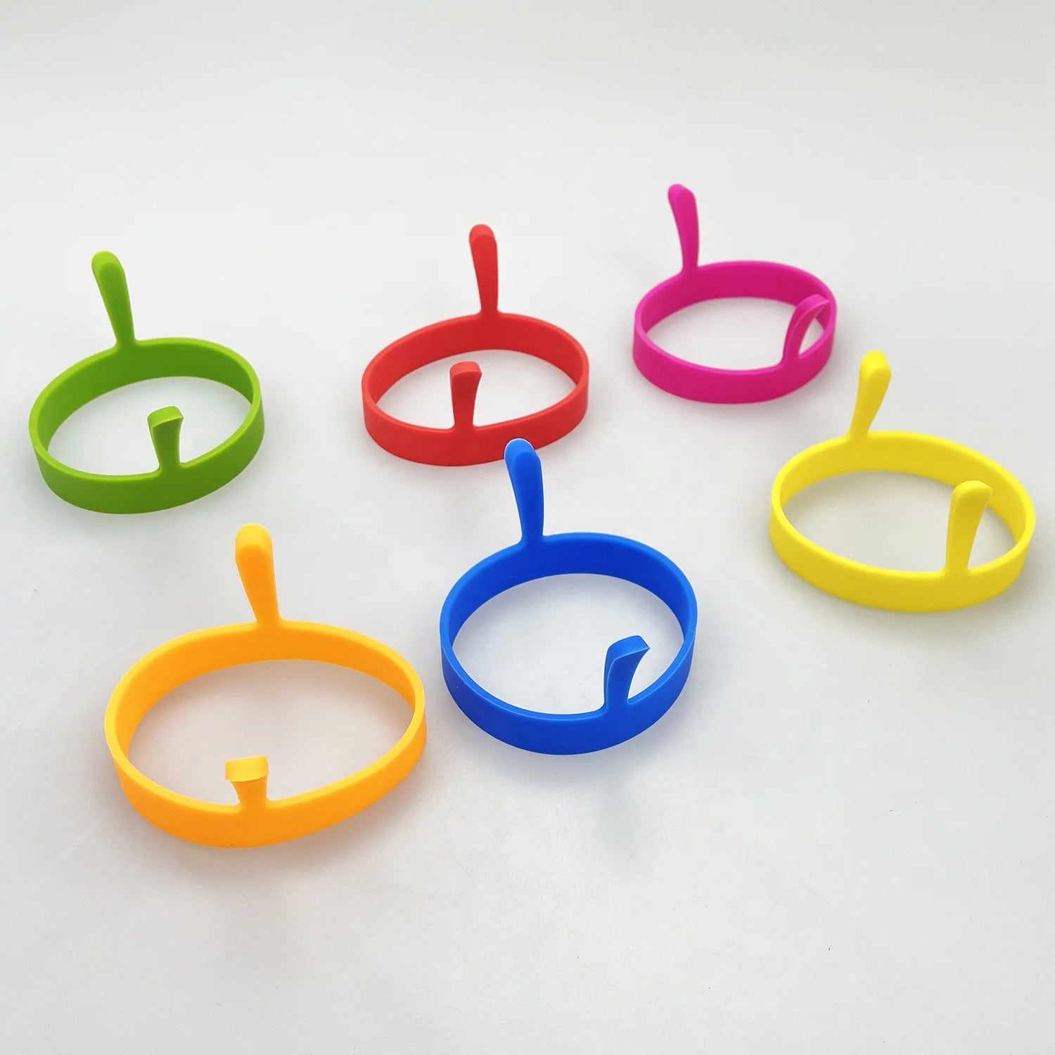 Silicone Egg Ring Mold. Perfect Kitchen Tool for Cooking Fried Eggs & Pancakes