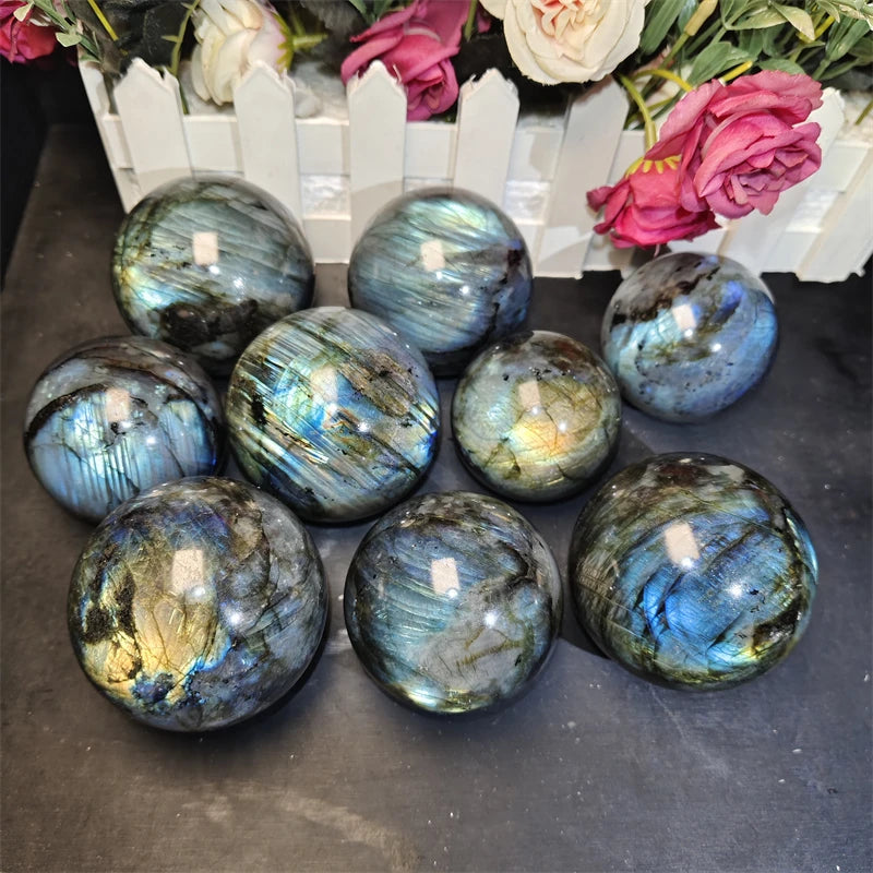 Kindfull Wholesale Nature High Quality Crystals Healing Stones Labradorite Sphere With Strong Flash Crystal Ball for Decoration