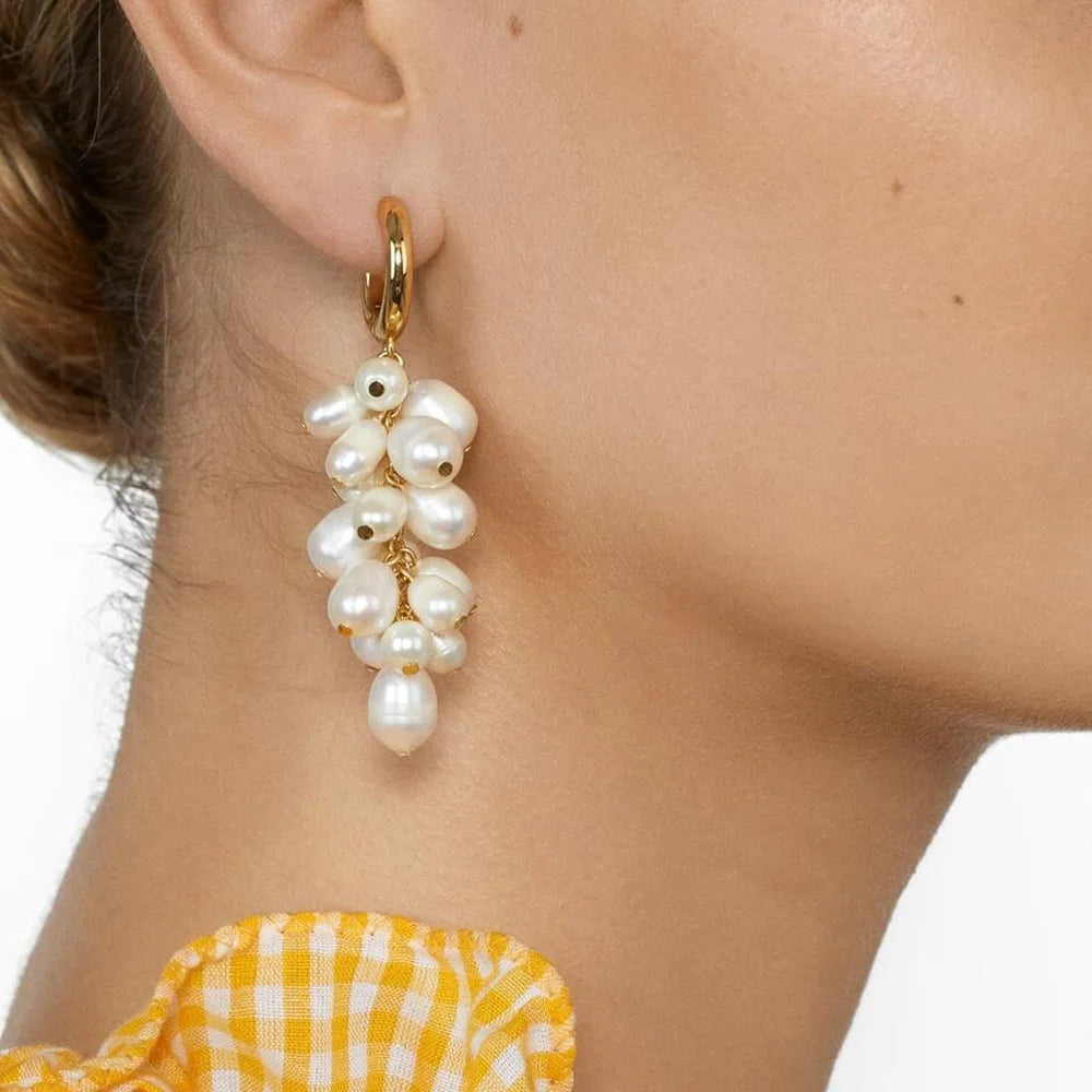 HOVANCI Classic Elegant Imitation Botryoidal Pearl Earrings Handmade Fashion Beaded Pearl Tassel Earrings for Women