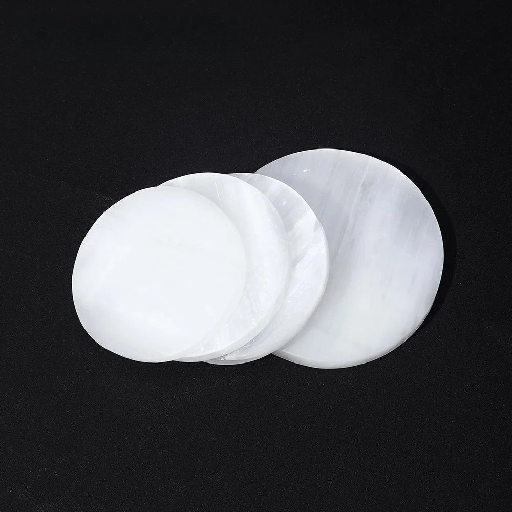 Wholesale Natural Gemastone Crystal Crafts White Selenite Round Plate for Home Decoration