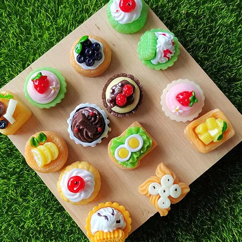 Simulation 3D Cartoon Cake Resin Cabochon Scrapbooking Craft Decoration Doll House Miniature Accessories