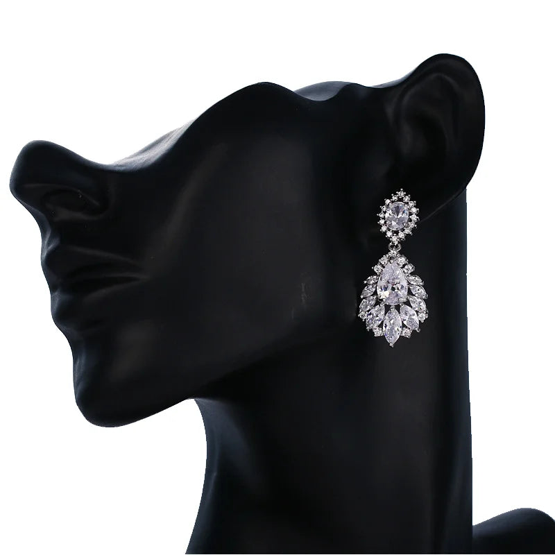 Cubic Zirconia Elegant Chandelier Long Crystal Drop Earrings for Bridal Wedding Engagement Fashion Jewelry