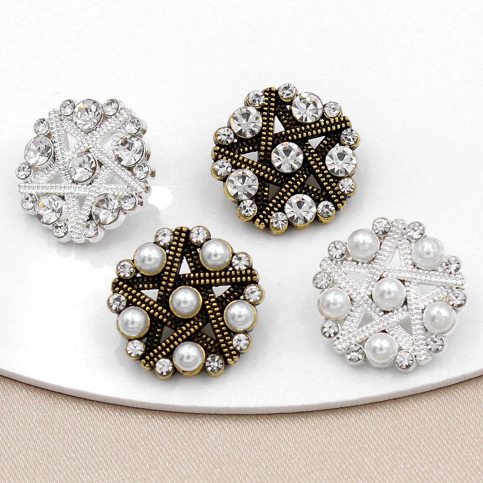 RB055 New Fashion Shank Flower Shape Rhinestones Buttons With Cotton Woven Trim for Clothing