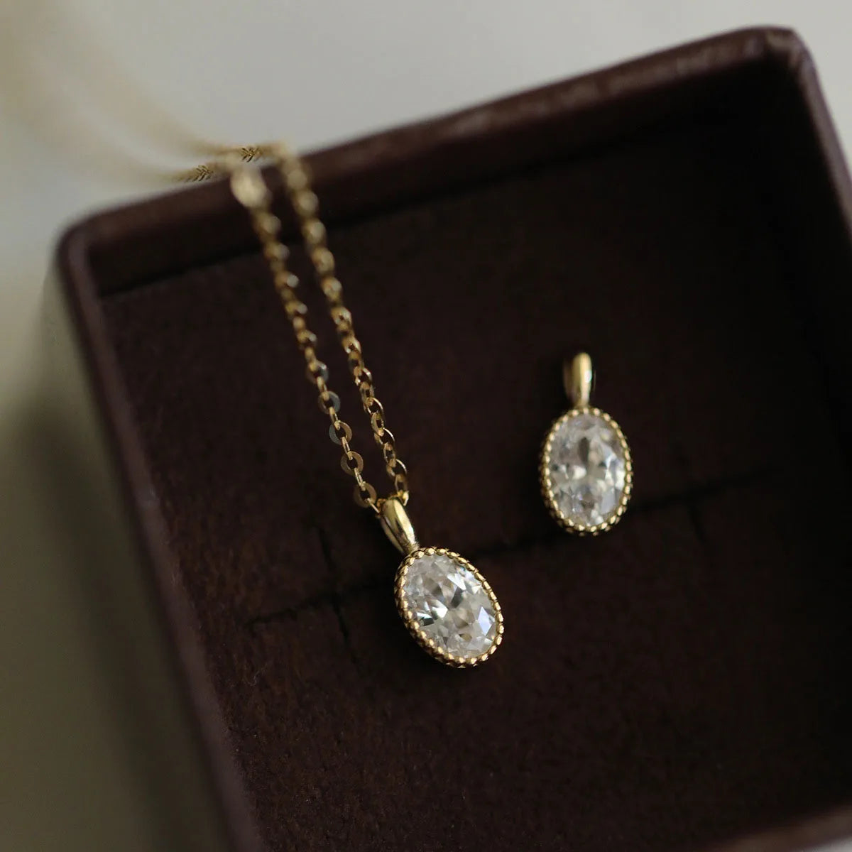 Luxury 925 Sterling Silver Tears Drop Necklace Oval Shaped Zircon Pendant Necklace for Women