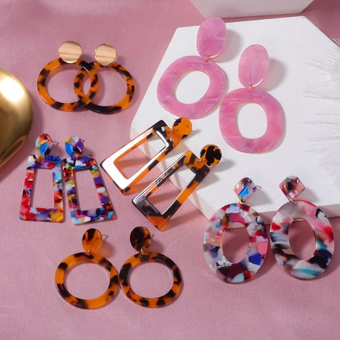 Creative Geometric Earrings Acrylic Earrings Vintage Round Pendant Earrings for Women