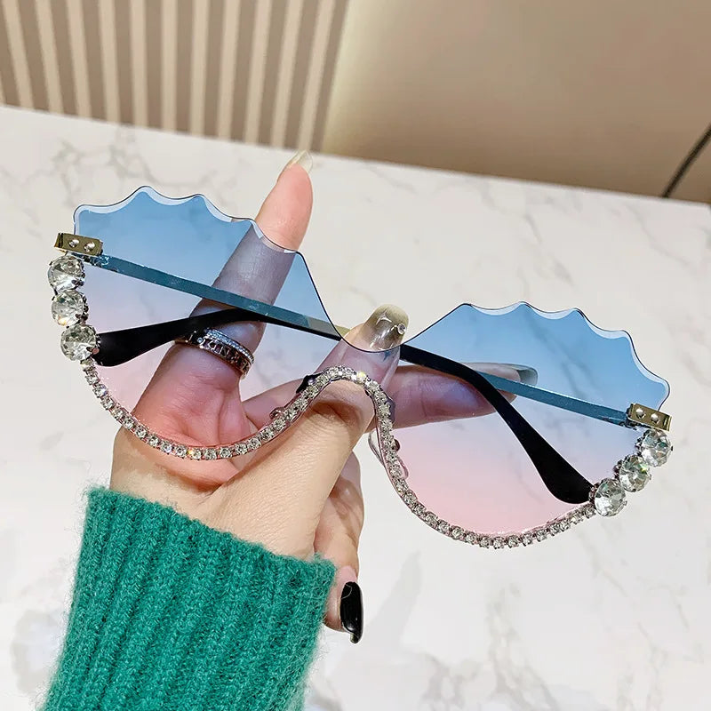 2024 Wholesale New Personalized Diamond Inlaid High-end Women's Gold Sunglasses Bling Luxury Vintage Half Frame Shades