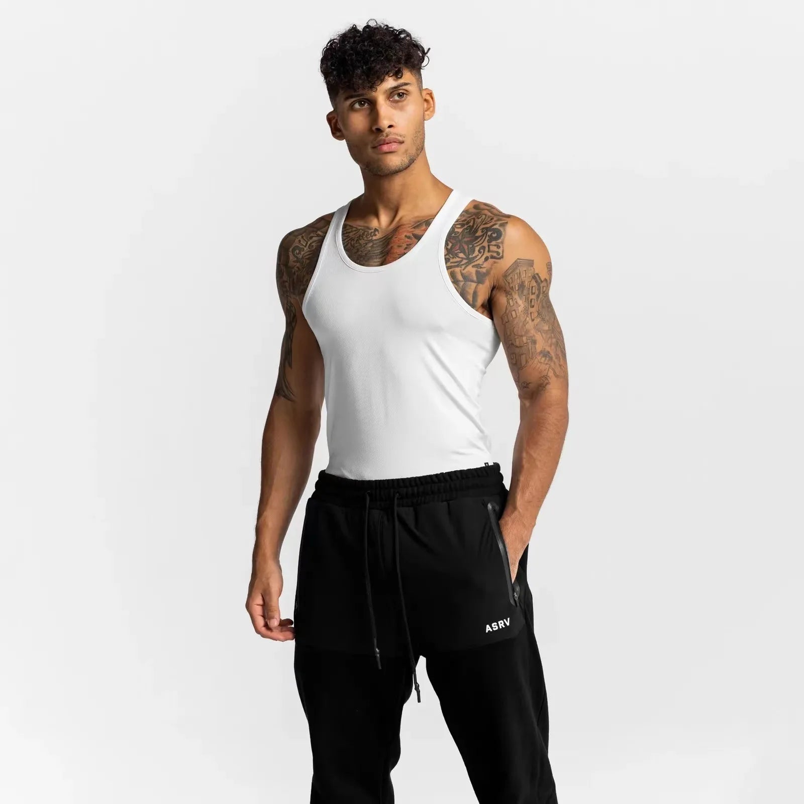 New Arrival Polyester Mesh Material Sleeveless Shirt Slim Fitness Vest Training Muscle Fit Stringer Top Tanks for Men