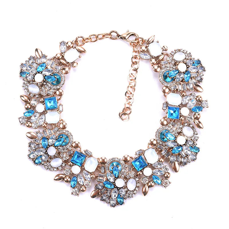 Choker Necklace Full of Diamonds With Exaggerated Floral Accessories