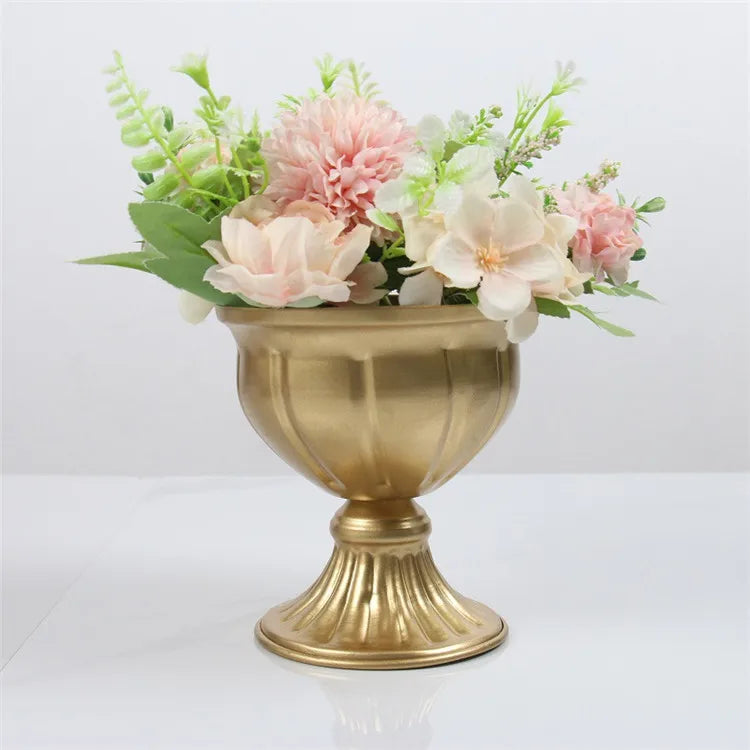 Luxury Gold Centerpiece Vase Modern Metal Flower Vase for Home Decor Living Room Home Decoration