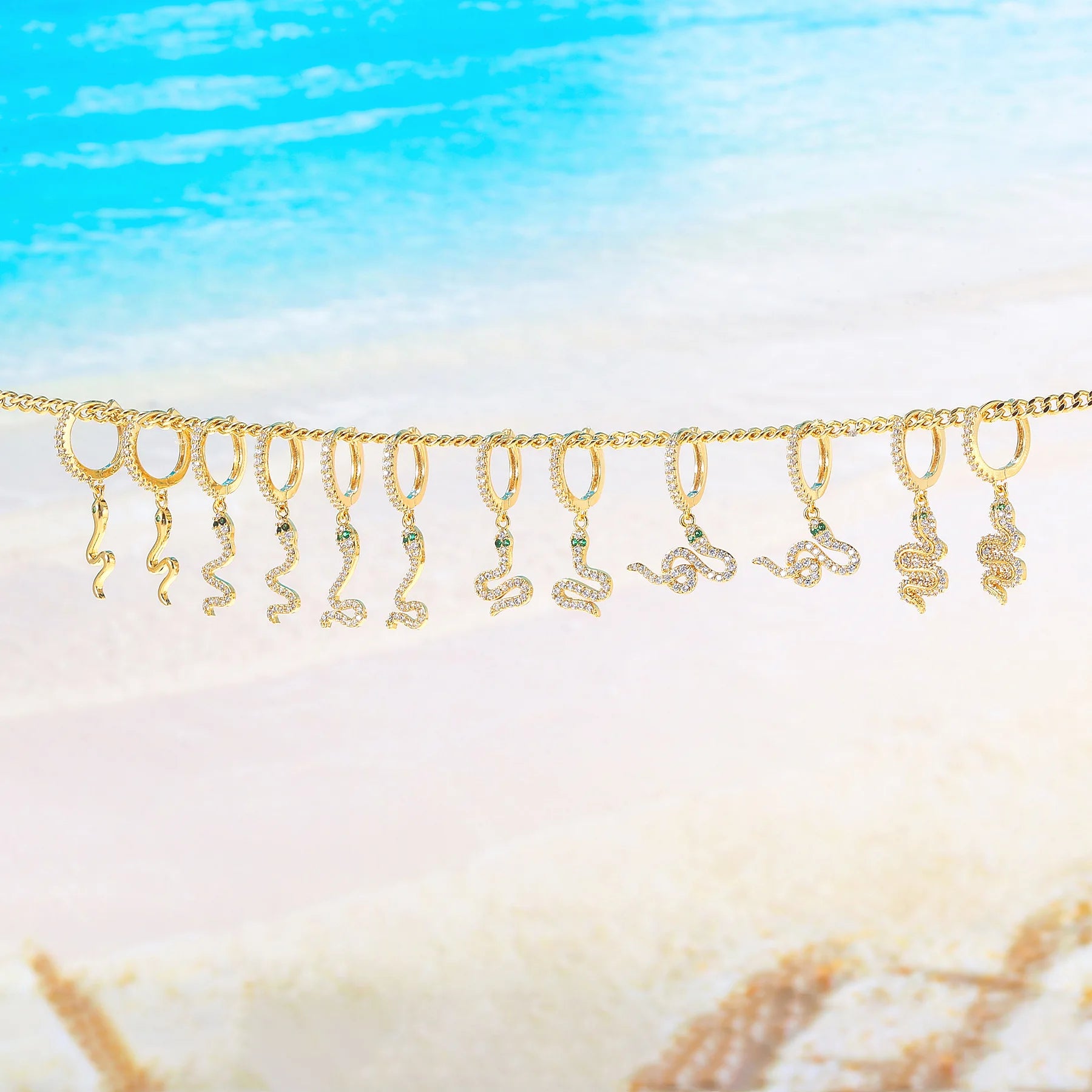 Zuola Fashion Dangle Drop Earring Snake Pendant 18K Gold Plated Shiny Zircon Wholesale Customization Earring for Daily Wear