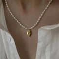 Elegant Natural Baroque Pearl Choker Necklace Gold Plated Irregular Pearl Oval Embossed Rose Flower Pendant Necklace