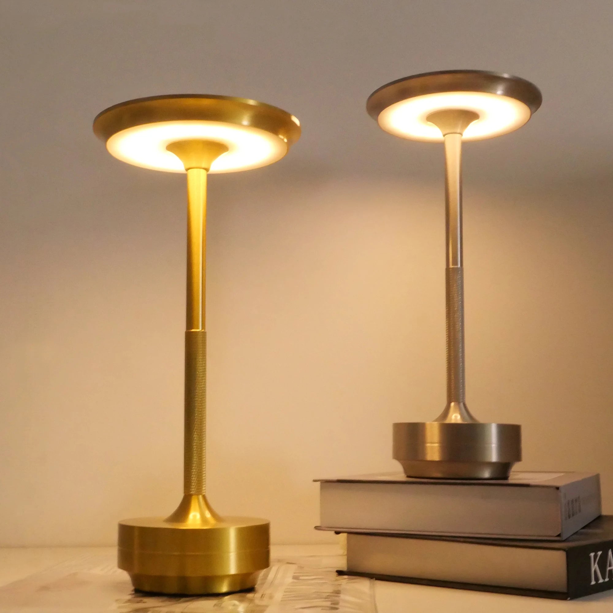 Wholesale Modern Hotel Restaurant Decor Portable Battery Touch Bar LED Small Metal Usb Aluminum Rechargeable Bar Table Lamp