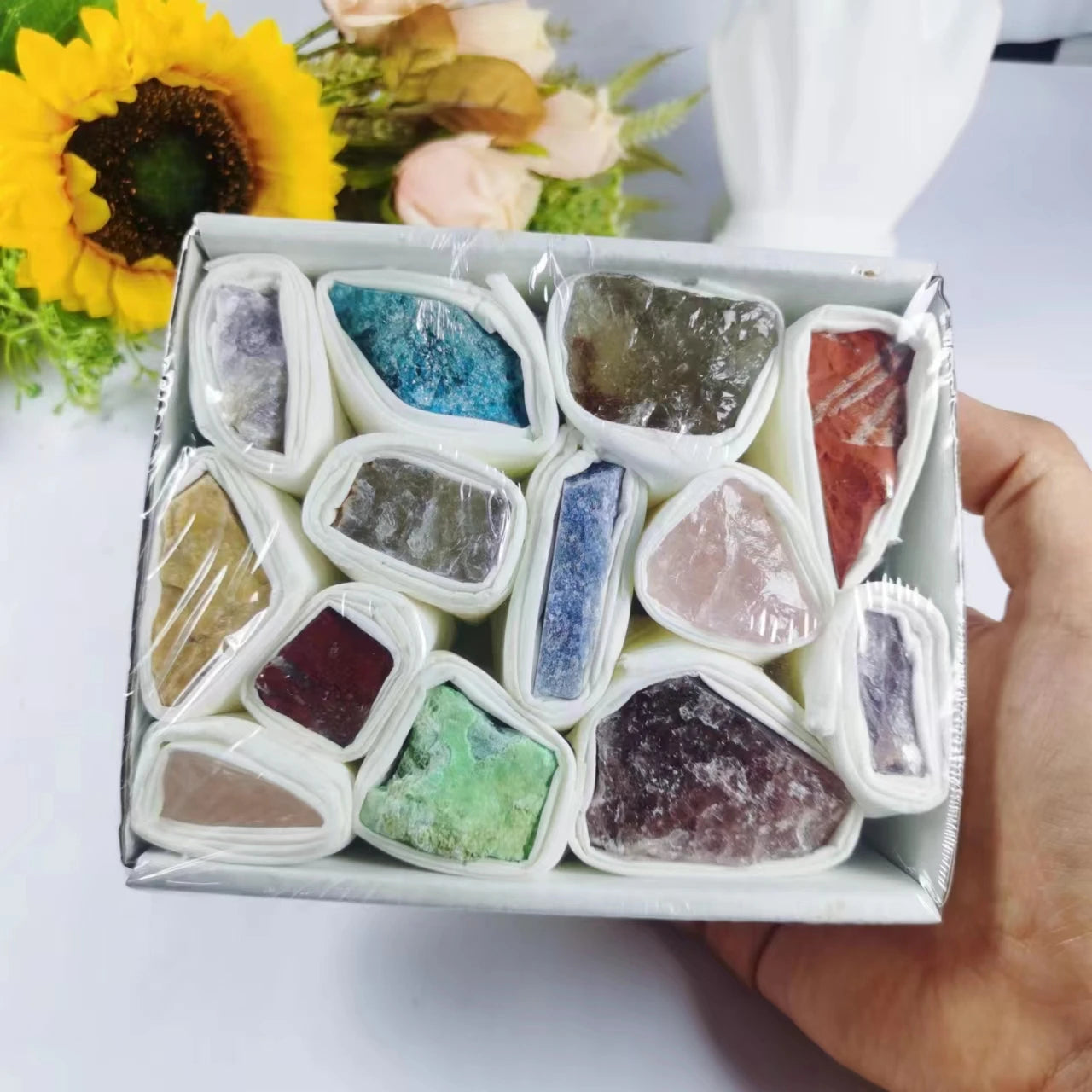 Hotsale Natural Healing Crystal Stone Raw Rough Mineral Specimens Raw Chakra Box for Gift