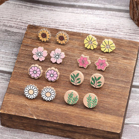 Western Flower Earrings Vintage Tiny Sunflower Leaf Pattern Wooden Stud Earrings for Women