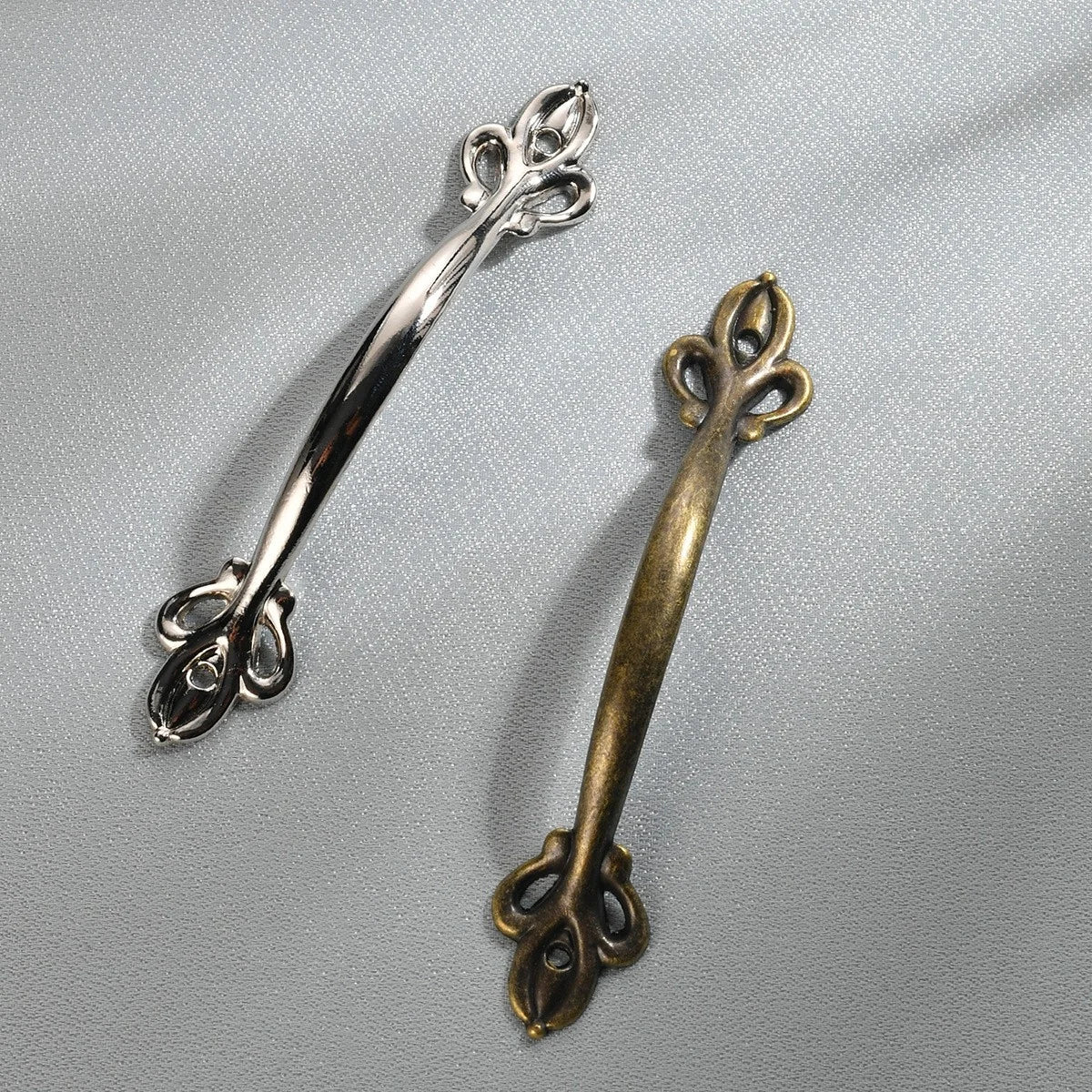 Antique Mini Bronze Drawer Handle for Jewelry Box & Cabinet Packaging Classical Elegant Design for Kitchen Dresser Bedroom