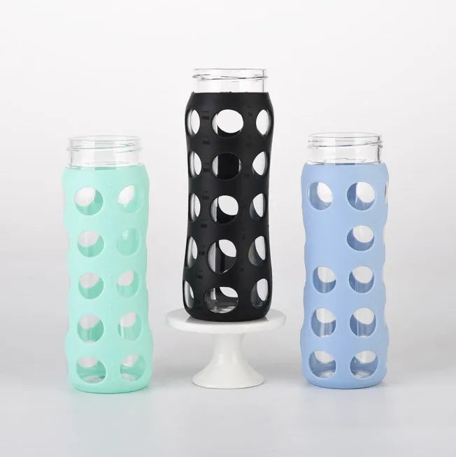 High- Borosilicate Glass Water Bottle for Men & Women Insulated Silicone Sleeve Glass Cup for Students Portable Cup for Outdoor