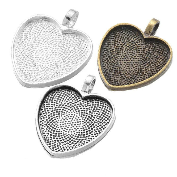 Wholesale 25mm Metal Heart Bezel Pendant Blank Cabochon Base Tray Setting Necklace Pendant for Jewelry Making