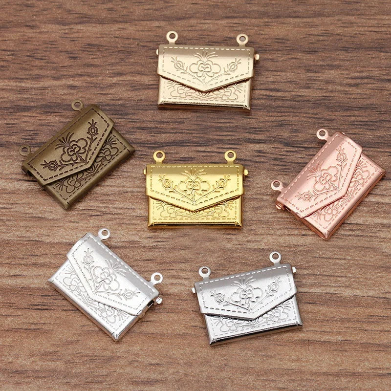 Vintage Cute Pendant Openable Carved Envelope Necklace Pendants Pure Copper Phase Box Dangle Necklace Accessories Jewelry Gifts