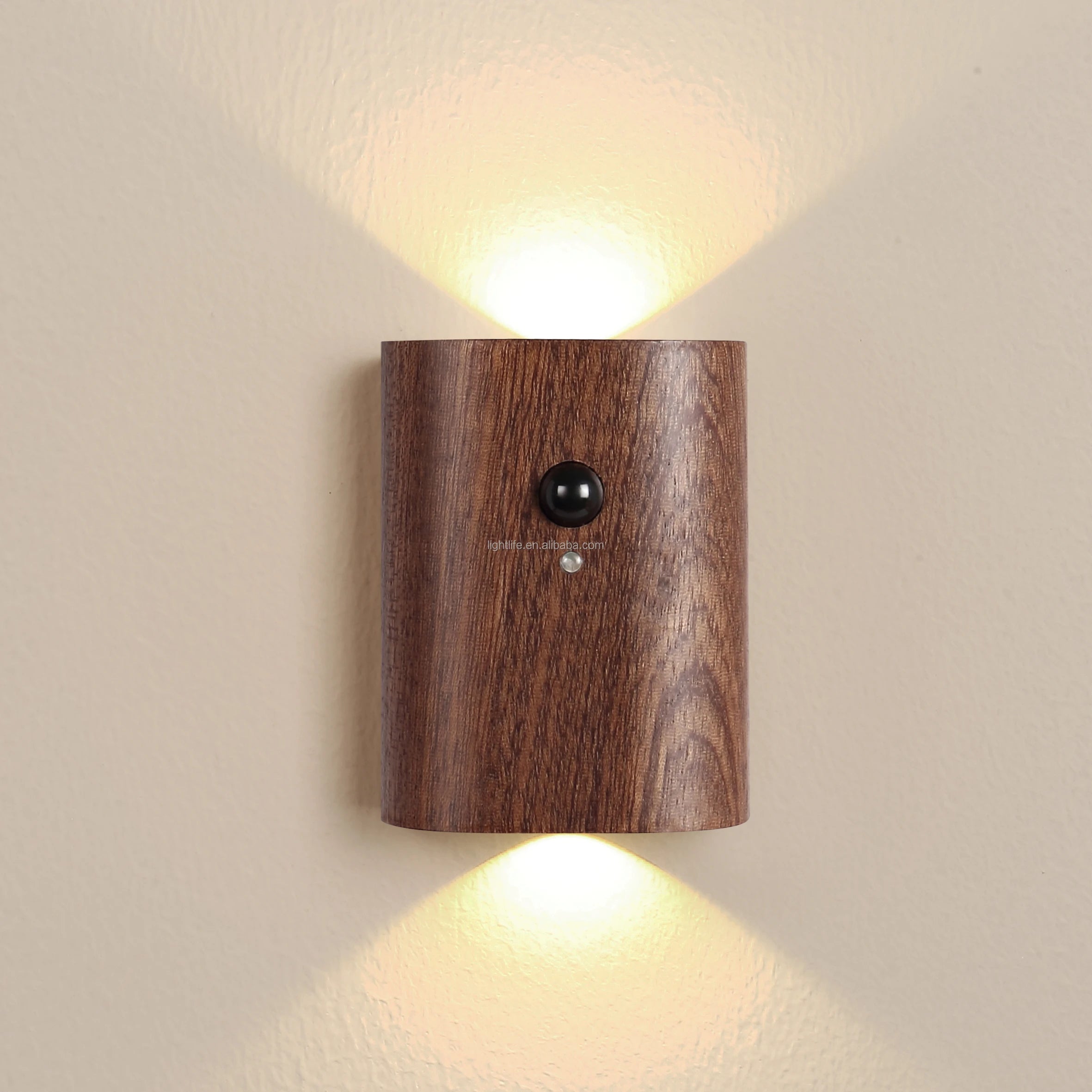 Wood Auto Magnetic Pir Motion Sensor LED Night Light up and Down Wall Sconce Wireless Indoor Body Smart Linkage Wall Lamp