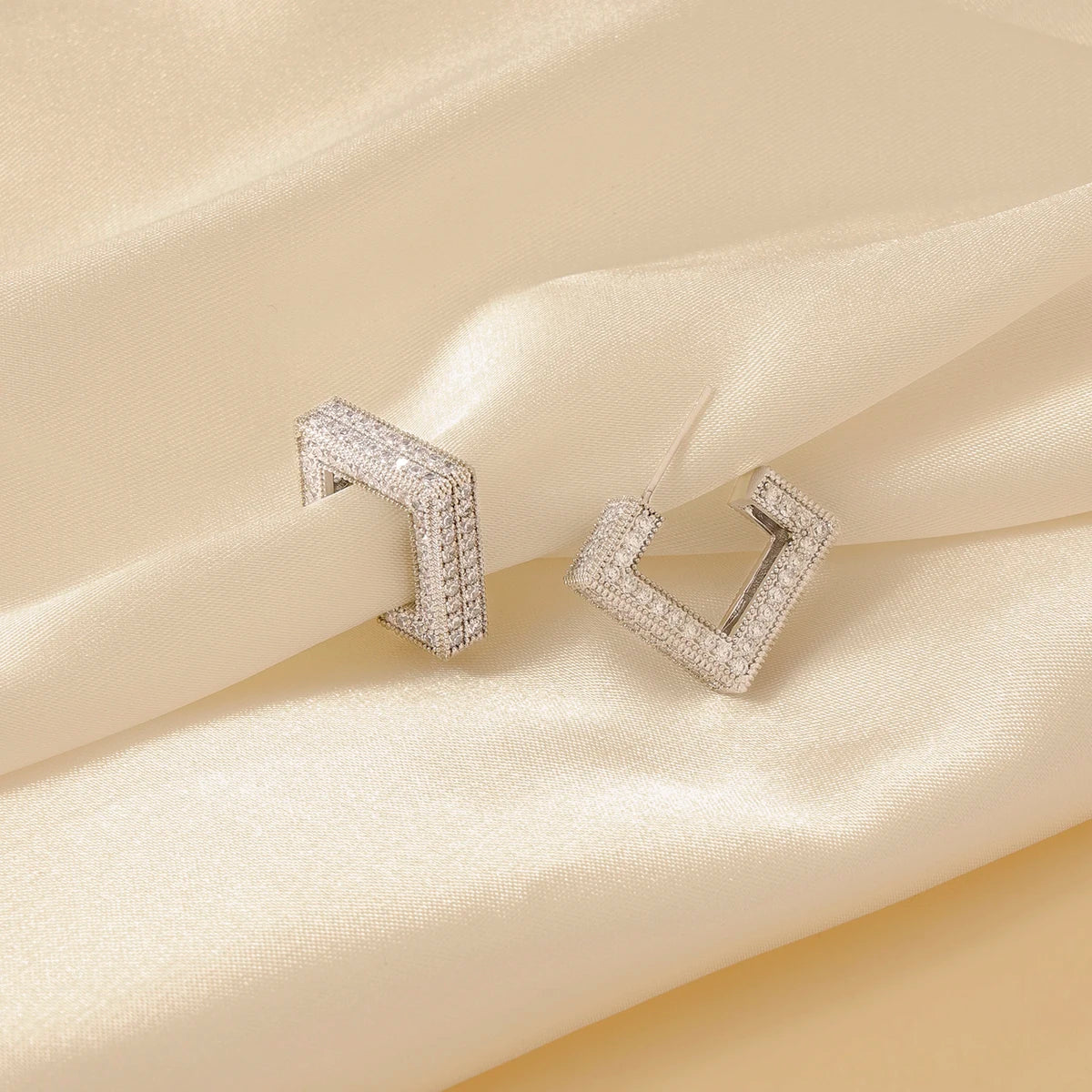 Luxury Rhinestone Square Earrings Iced Out Jewelry French Style Zircon Inlaid Earrings for Women Gift