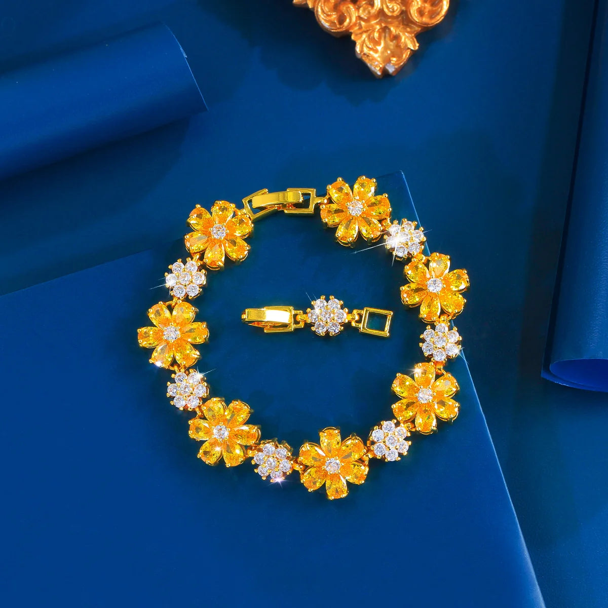 Hot Sale Dazzling Cubic Zircon Beautiful Flower Chain Bracelet for Women Wedding Brides Bridesmaid Luxury Jewelry Latest Design