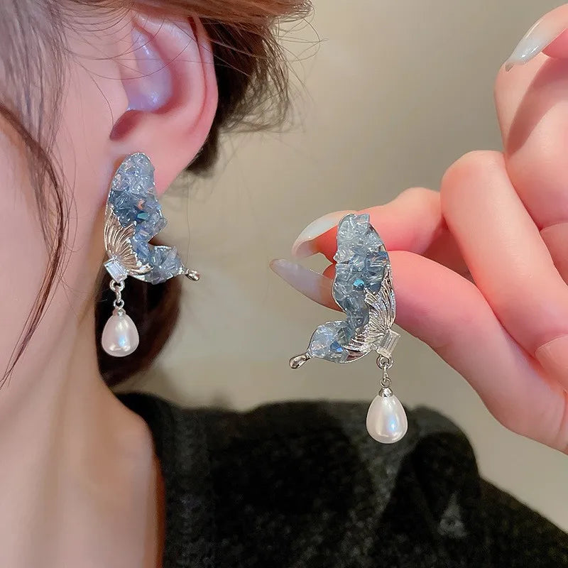 Korean Hot Selling New Design Gradient Butterfly Stud Earrings Bling Bling Rhinestone Pearl Stud Earrings for Women