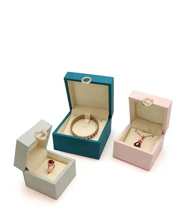 Custom Gold Logo Medium Size PU Leather Bangle Packaging Box Handmade Luxury Square Smart Safe Box Pink Heavy Carton for Jewelry