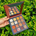 Wholesale 16-Color Magnetic Makeup Palette for Eye Shadow High Pigment Matte Eyeshadow Powder with Shimmer Finish Vegan-Friendly