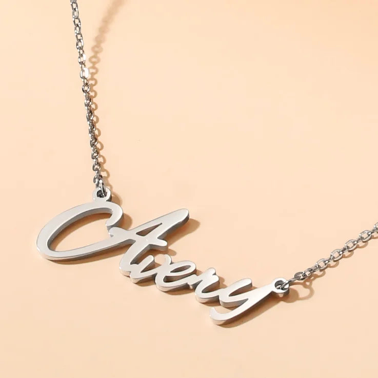 Hot Fashion Custom Unisexial English Name Necklace Female Simple Design Stainless Steel Pendant Necklace With Name for Women