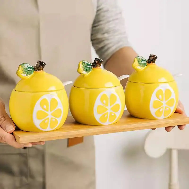 Creative Green Pepper Ceramic Seasoning Pot Three Piece Set