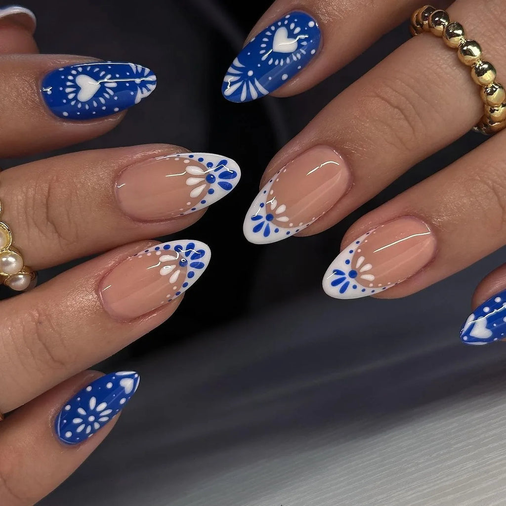 24 Pcs 3538 Bohemian Style Blue Heart Totem with White French Short Almond Press on Nails Artificial Fingernails