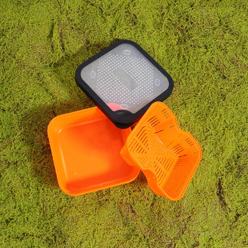 Selco Hot Sale Plastic Live Lure Tackle Box Feeder Fishing Fishing Bait Box